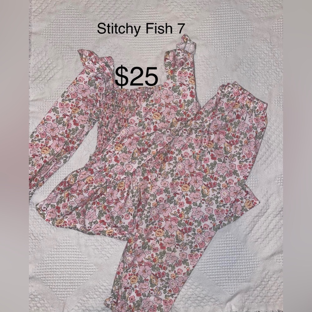 Stitchy Fish girls size 7